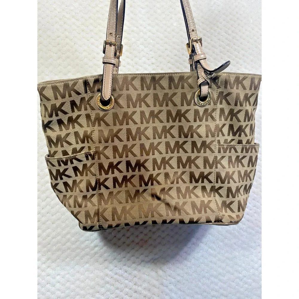 Michael Kors Large Jet Set Travel Tote Vanilla Tan Monogram Canvas Handbag Purse